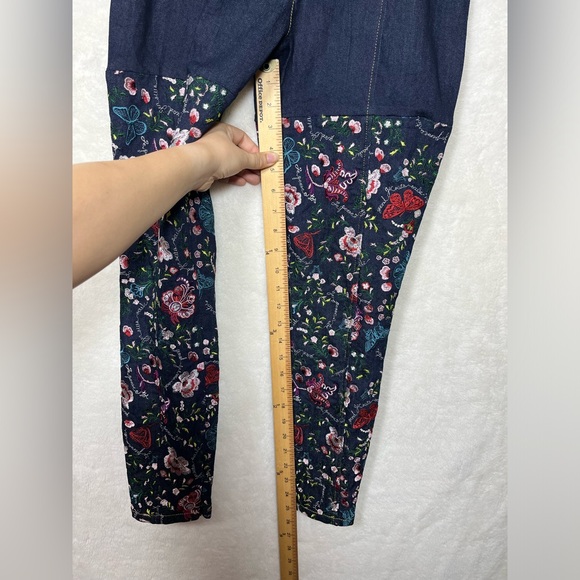 Cinq a Sept Eva Marie Embroidered Skinny Jeans Size 8 - Picture 6 of 11